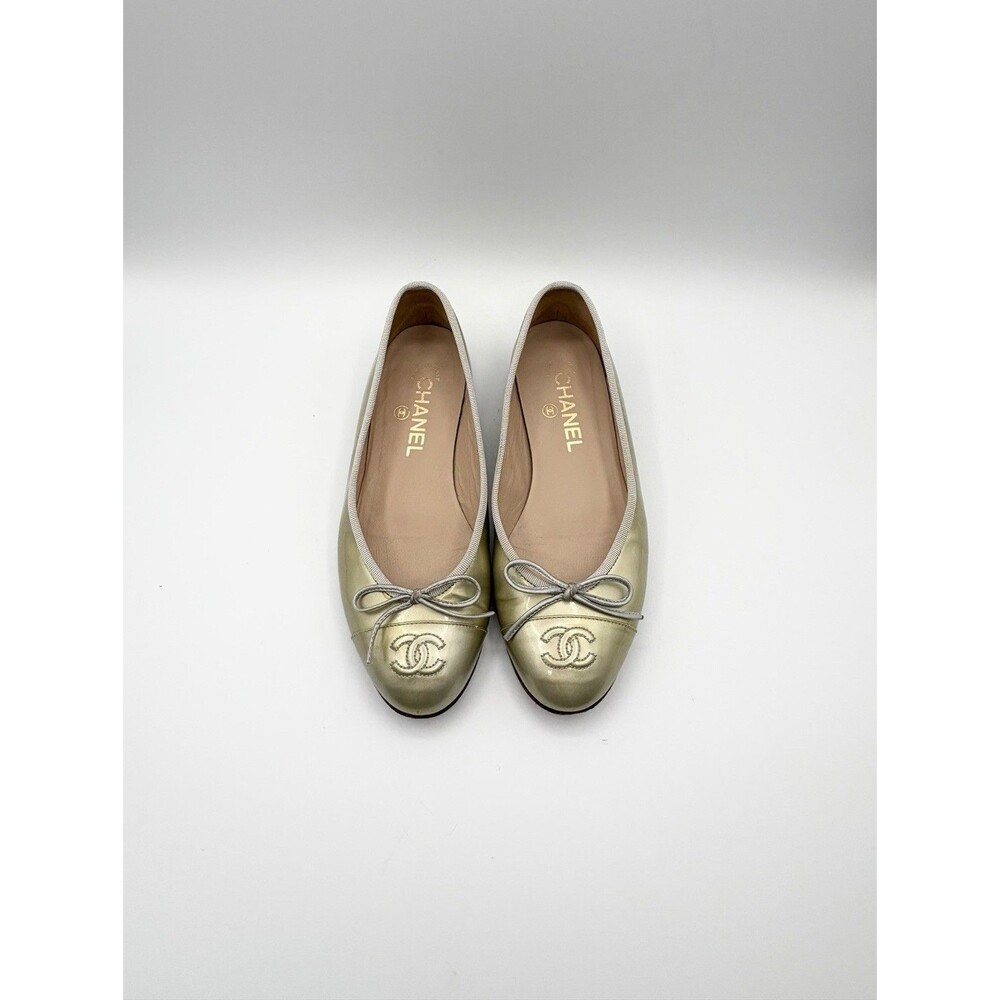 Chanel Light Green Patent Leather Ballet Flats CC Cap Toe Size EU 36.5